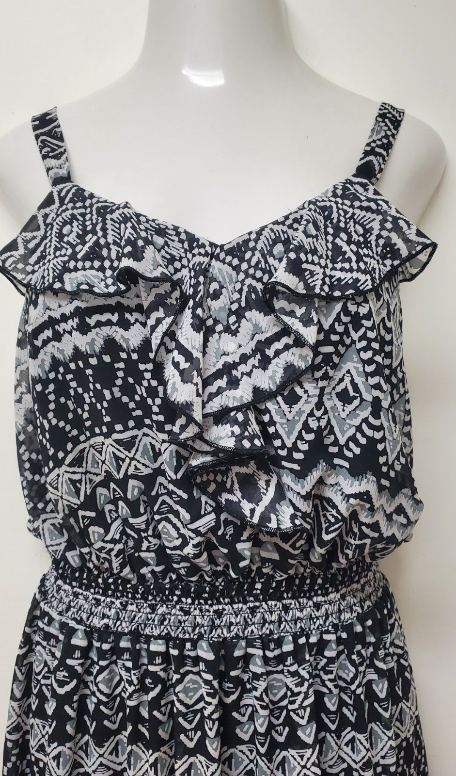 Womens Beautiful Ruffeled Front Maxi Dress Plus Size 1X 16W New