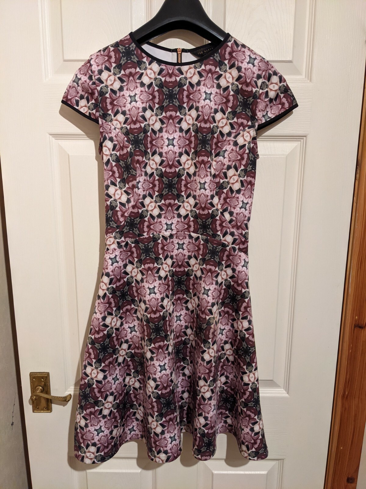 Ted baker London skirt flower design Dress RN95229 CA25459