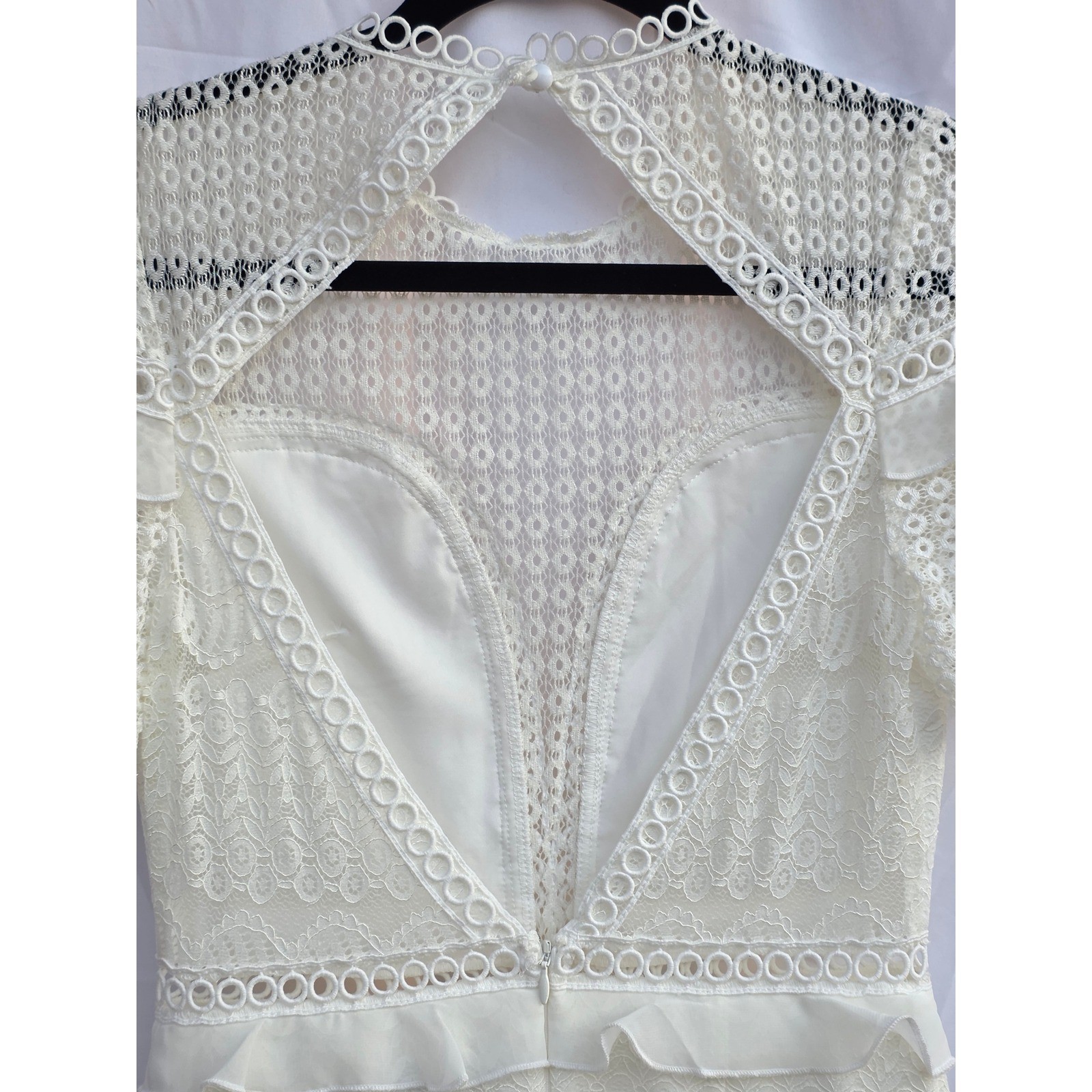 Two Sisters The Label White Lace Mini Dress Ruffle Keyhole Back Bridal Size 4 S