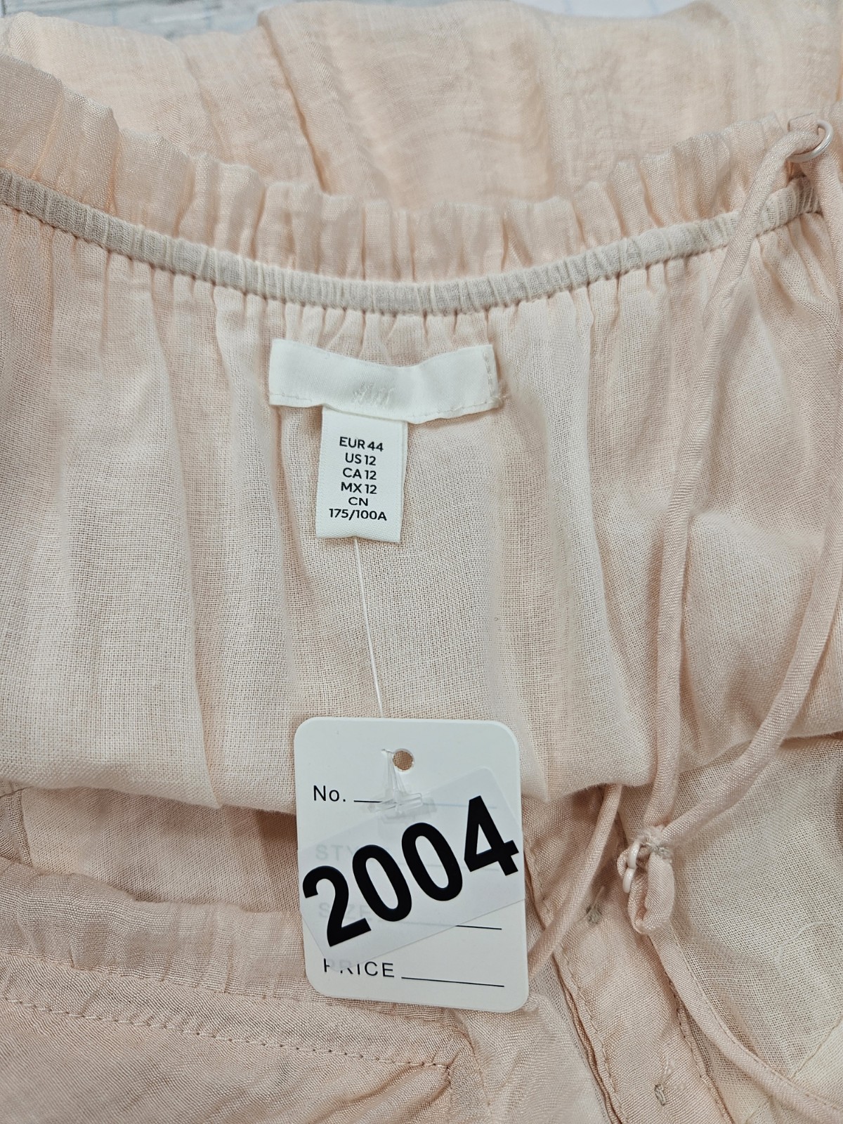 H & M Womens 12 Sleeveless Ruffle Midi Dress Gathered Waist Cream Peach