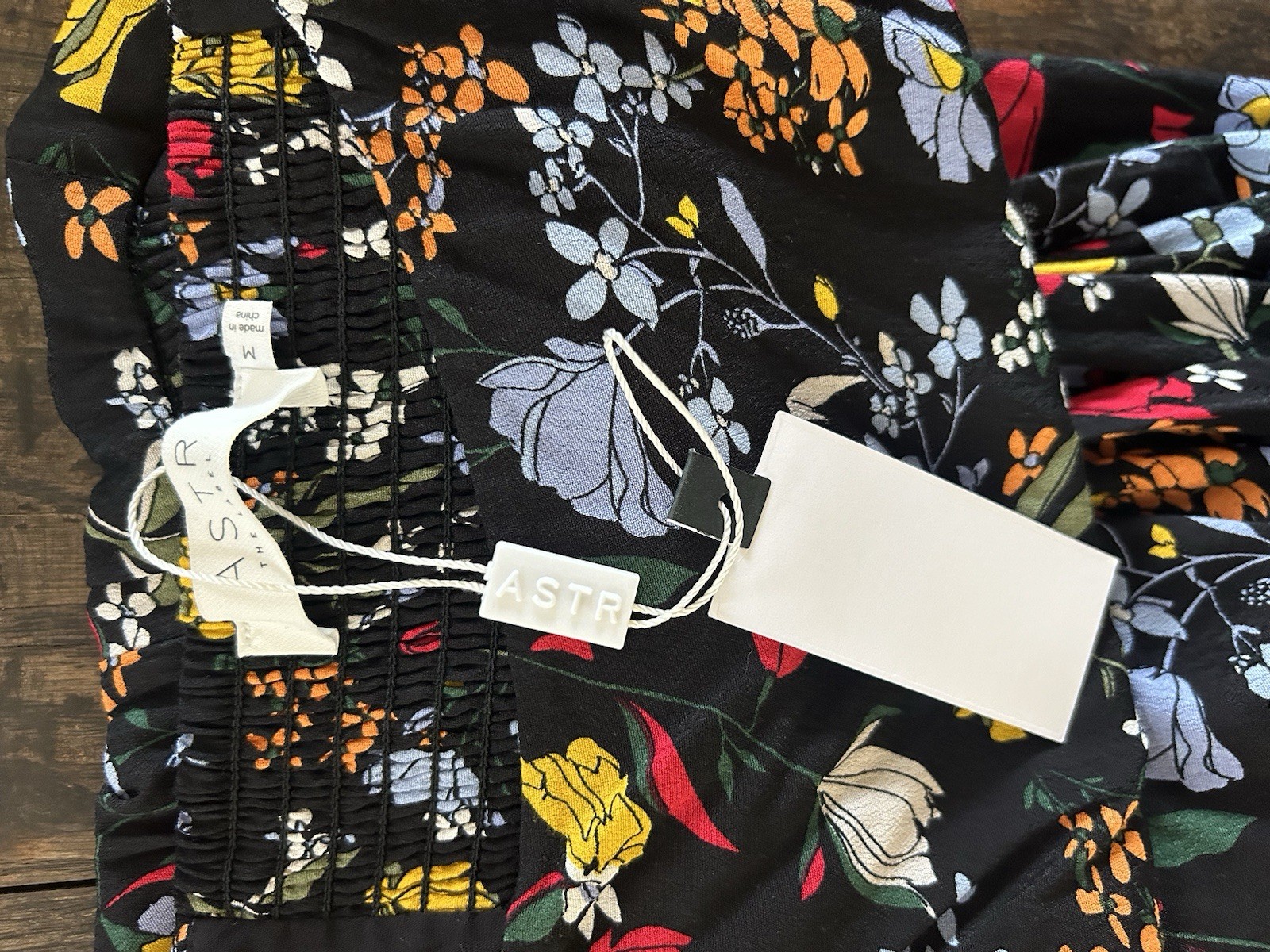 ASTR the label Black Floral Puff Short Sleeve Midi Dress Medium Smocked Back