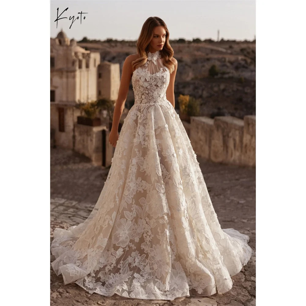 Customized White Halter Necklink Wedding Dresses Sleeveless Backless Floral Lace