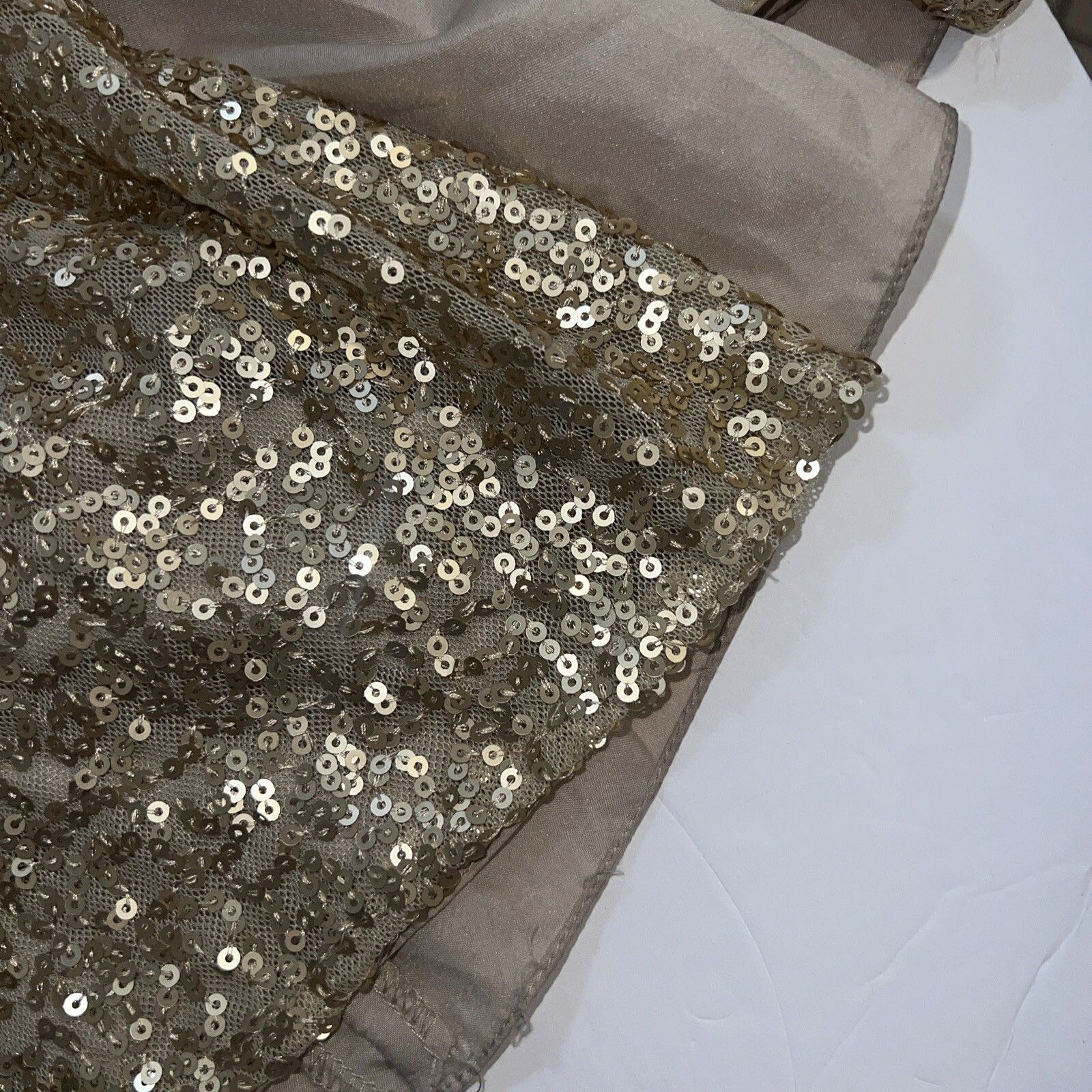 Amsale Samantha Gold Sequin Spaghetti Strap Bridesmaid/Formal Gown Size 4