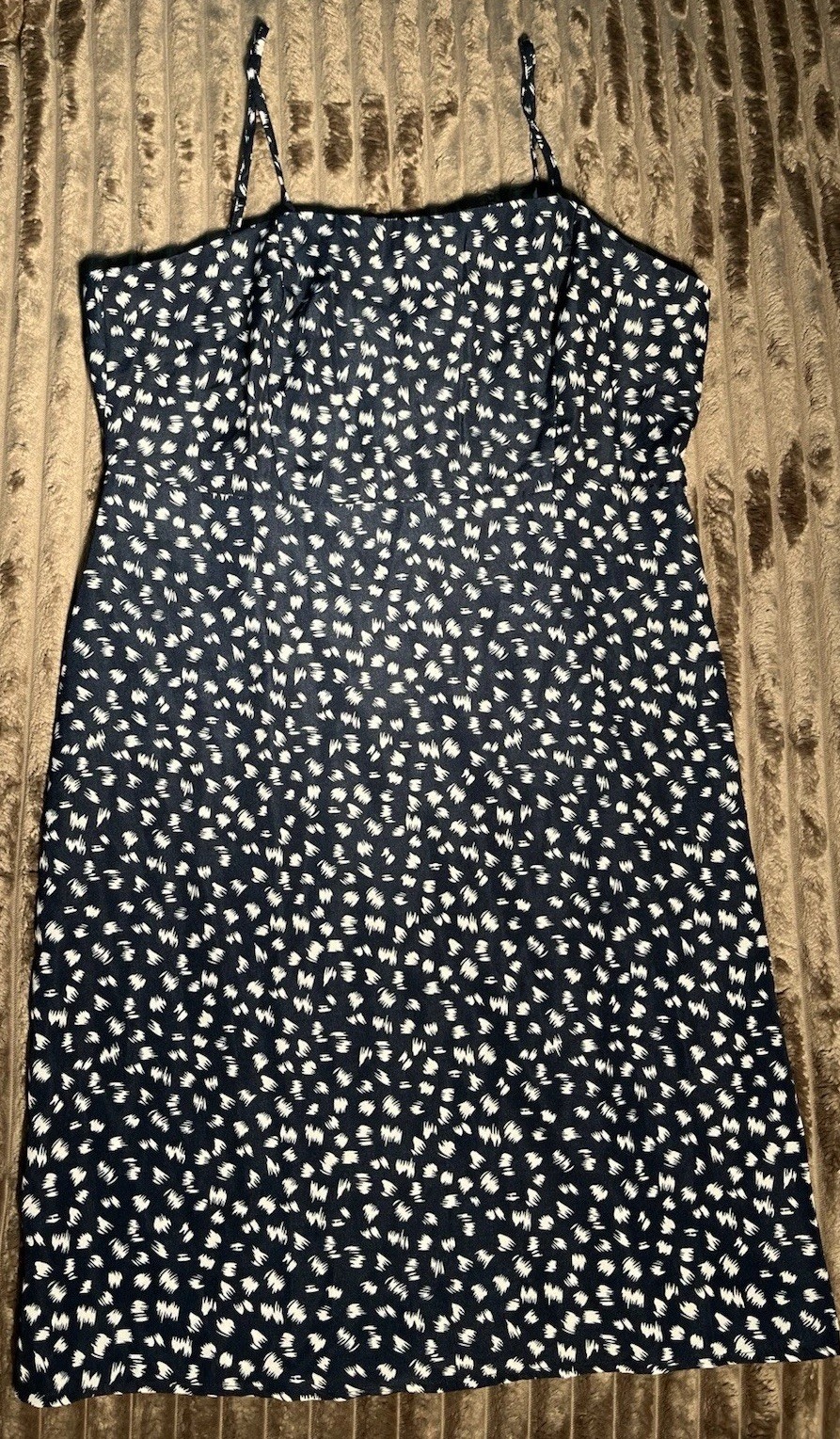 Love Sadie Women’s Medium Navy And White Floral Sundress – Pre Worn