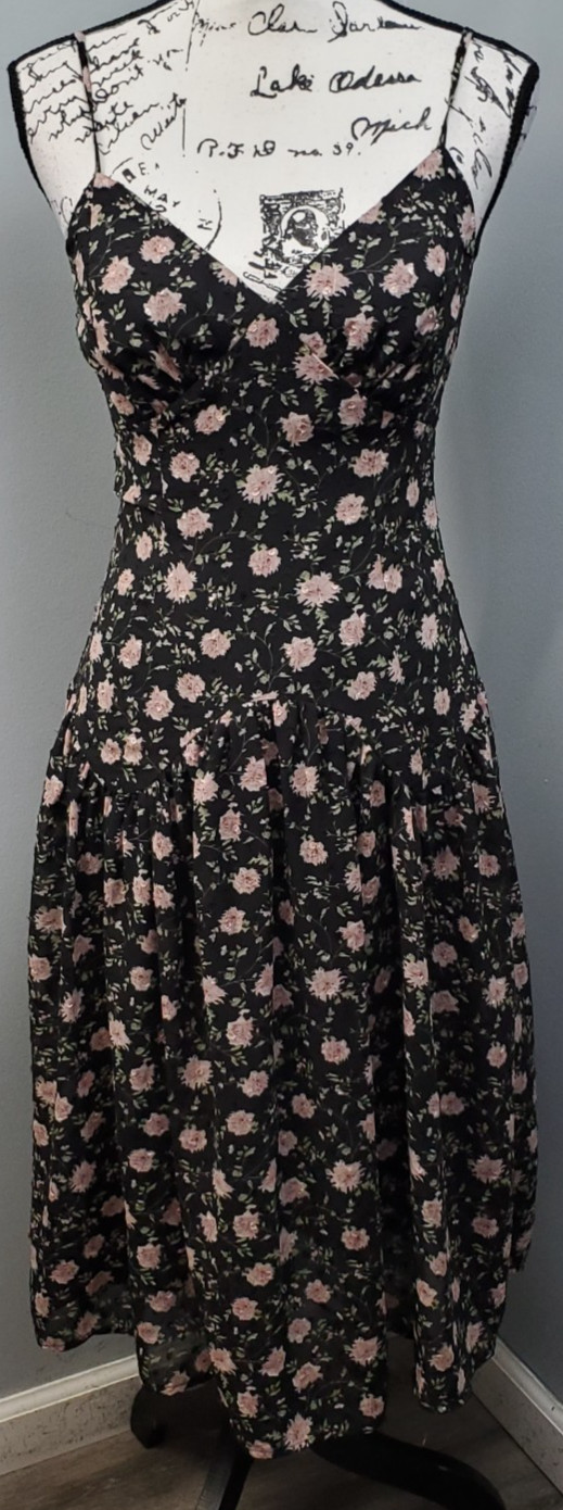 Storia Midi Dress Women’s Small Multi Floral Pleated Tiered Deep V Neck Back Zip