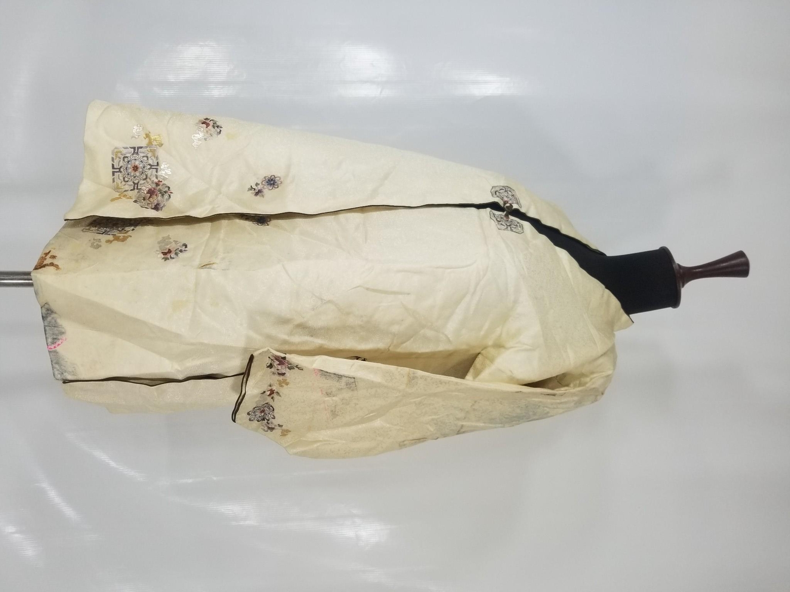 Vintage Traditional Korean Silk Embroidered Hanbok Jacket
