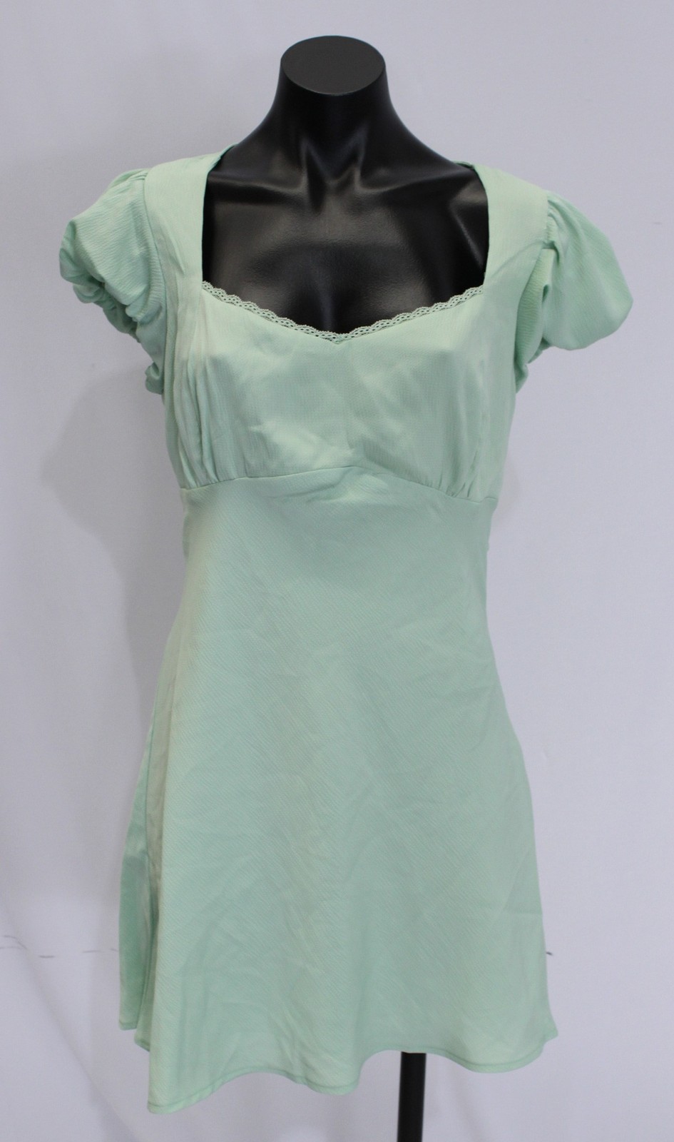 All in Favor Women’s Puff Sleeve Sweetheart Mini Dress AP2 Soft Green Medium