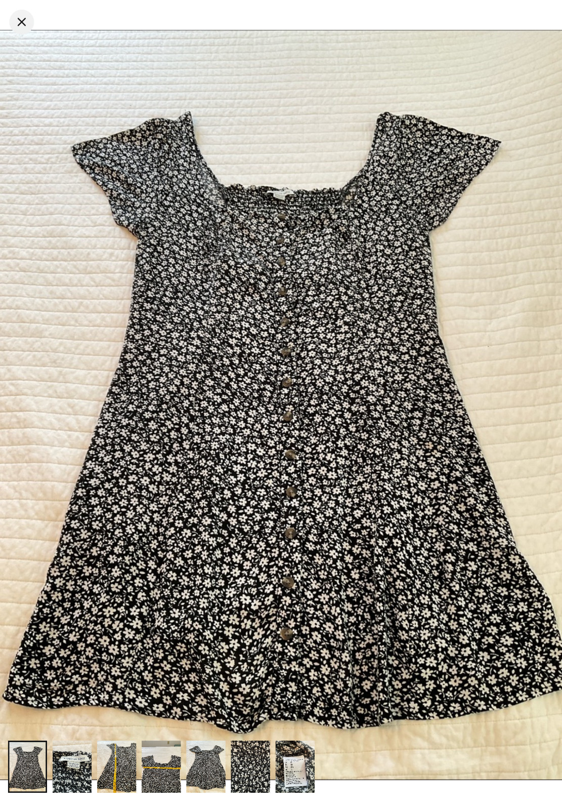 American Eagle Outfitters Black and White Floral Smocked Peasant Dress. Size XL