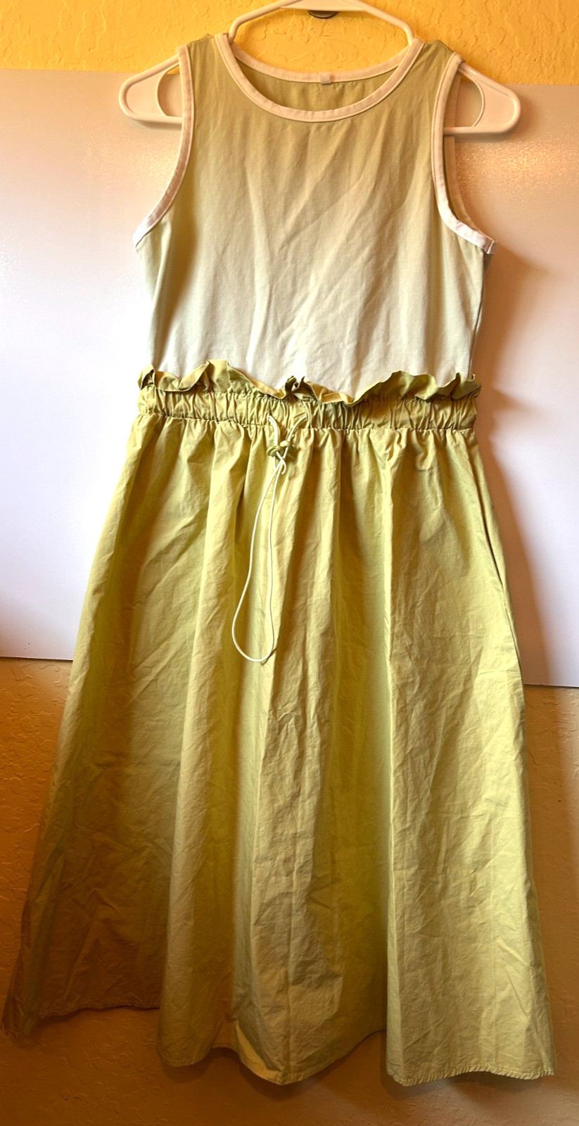 Unbranded Quick Dry Draw-string Tie Waist Stretch Dress XS Lime Garden Boho RARE
