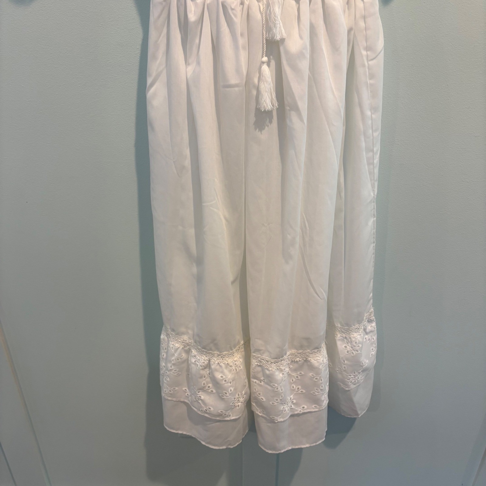 NWT Earthbound Trading Co Eyelet Midi Dress Large White Off Shoulder Tassel Tie