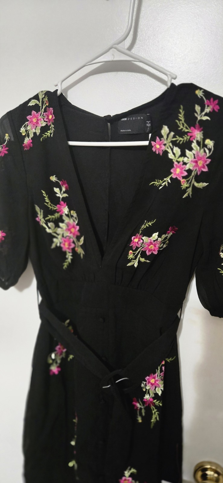 ASOS DESIGN Black Floral Embroidered V-Neck Puff Sleeve Mini Dress US 4