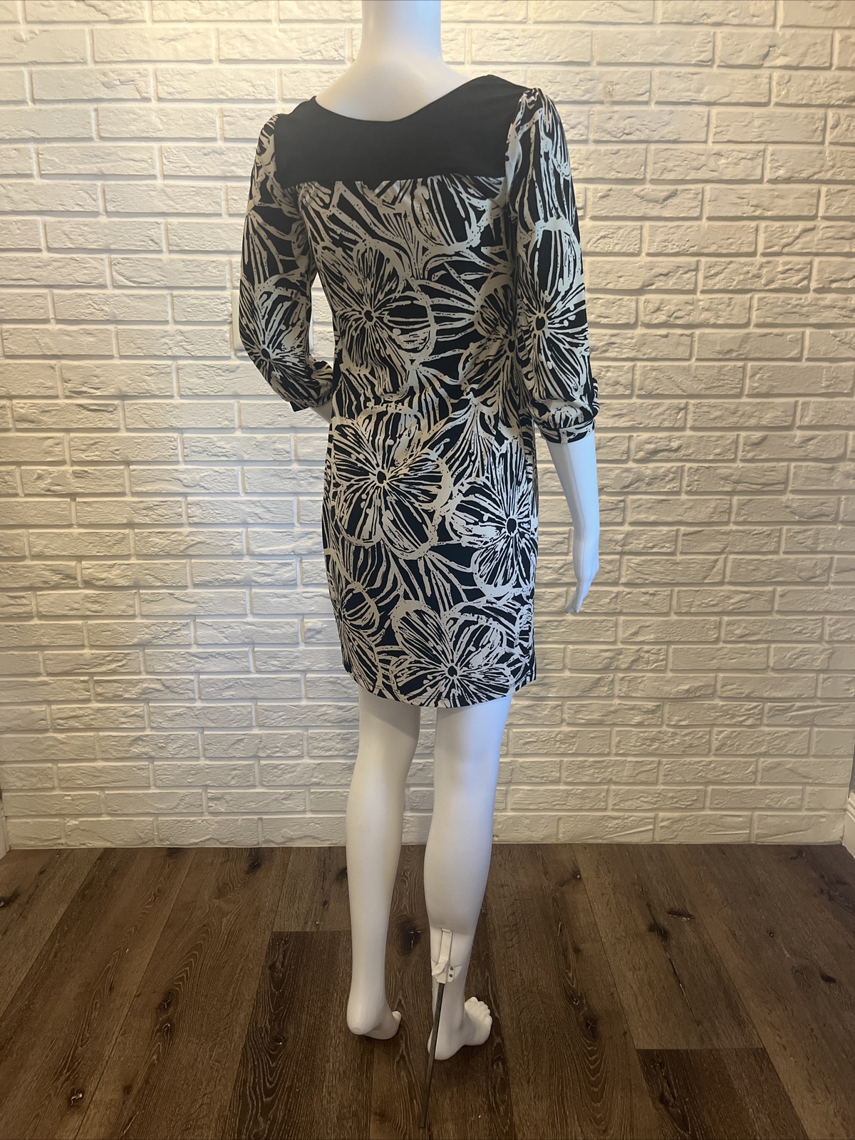 Catch My i Jersey Knit Stretch Black & Ivory Pullover Dress Size S EUC Career