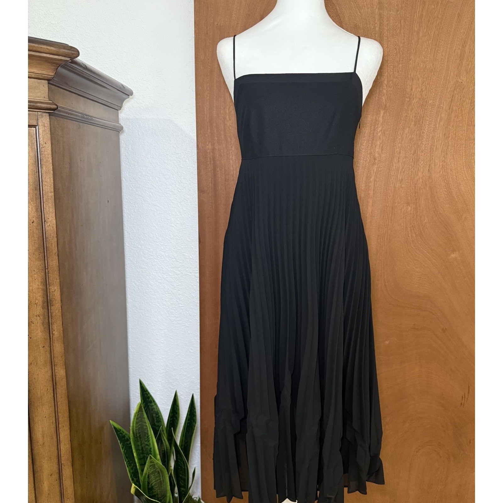 VTG 80’s-90’s O.Suzanne Black Accordion Pleated LBD Formal Size 4 Whimsigoth