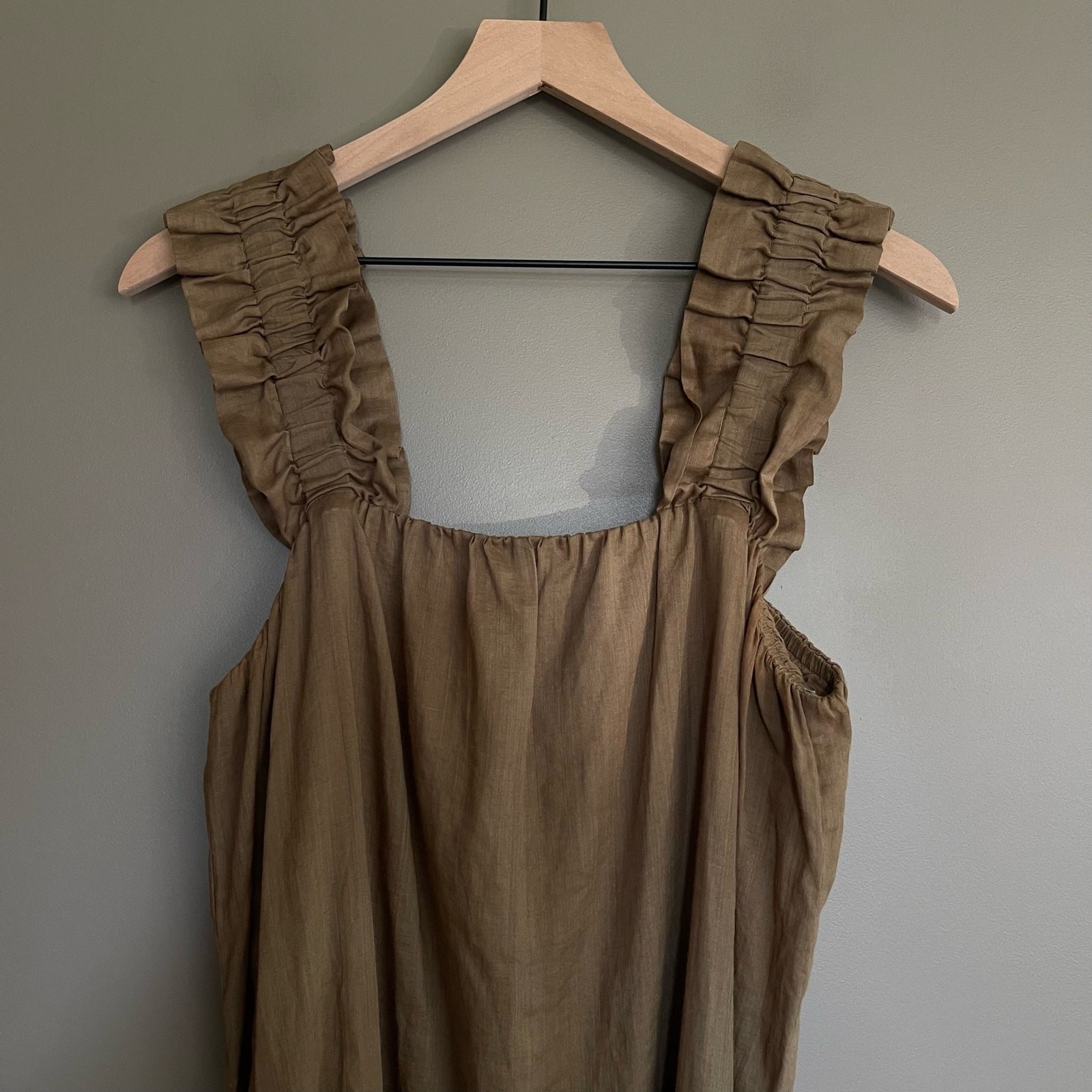 Frame Ruffle Strap Button Back Dress in Moss Size Small Khaki Green Ramie Chic