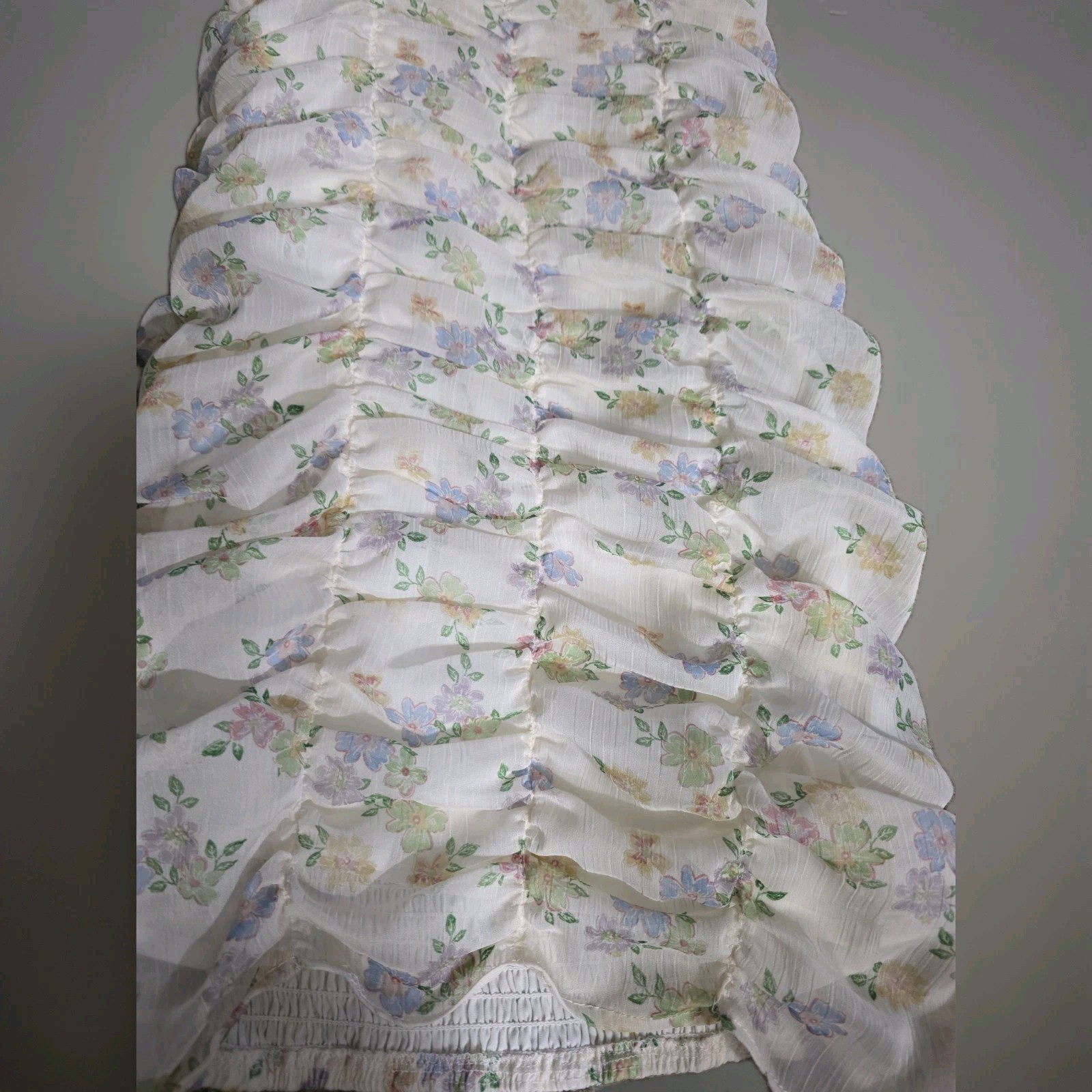 Sweet En Forme White Floral Ruched Mini Dress Smocked Cottagecore Medium NWT