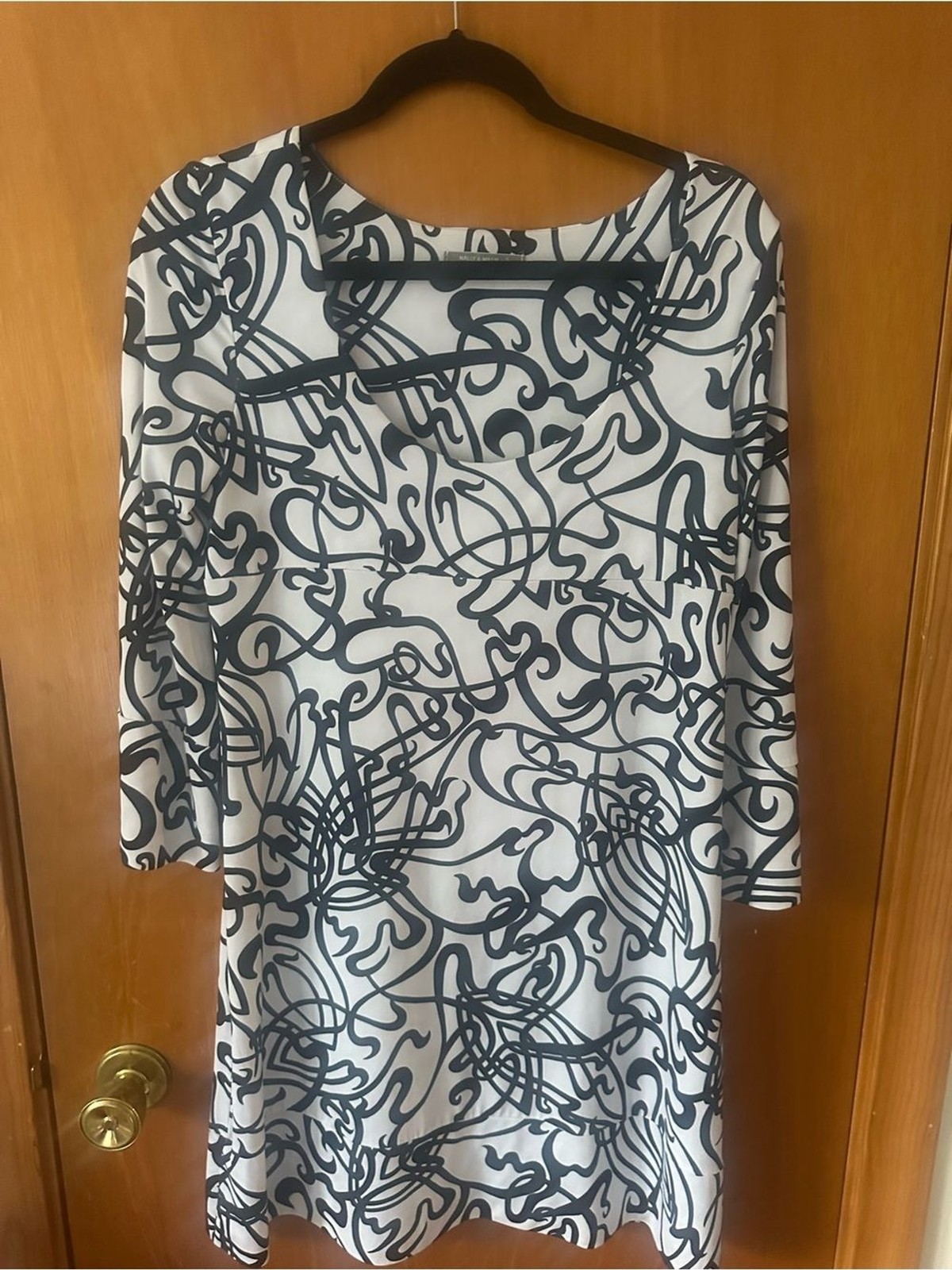 Nally & Millie Black & White Abstract Swirl Print Dress – Size Large