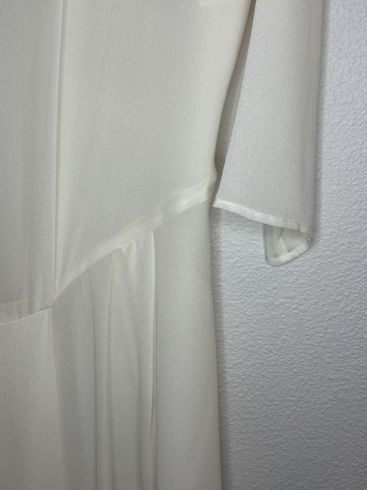 LES PRAIRIES DE PARIS 100% Silk Rhinestone Plunging Dress Ivory Pleated 6