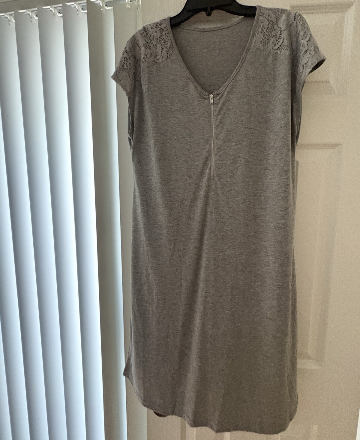 SHEIN Gray Solid Knit T-Shirt Dress M V-Neck Cap Sleeve Lace Half Zip Knee