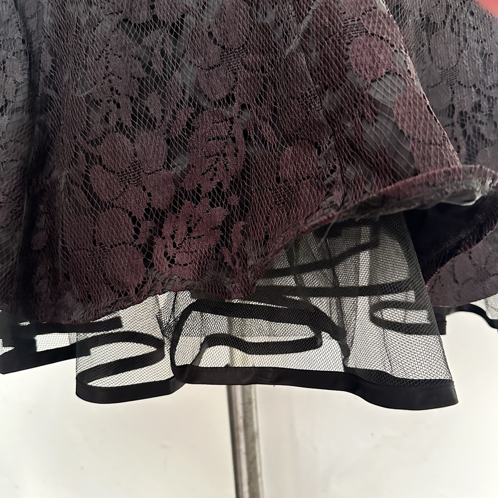 Betsy & Adam Black Lace Halter Fit & Flare Open Back Beaded Sequin Dress 8