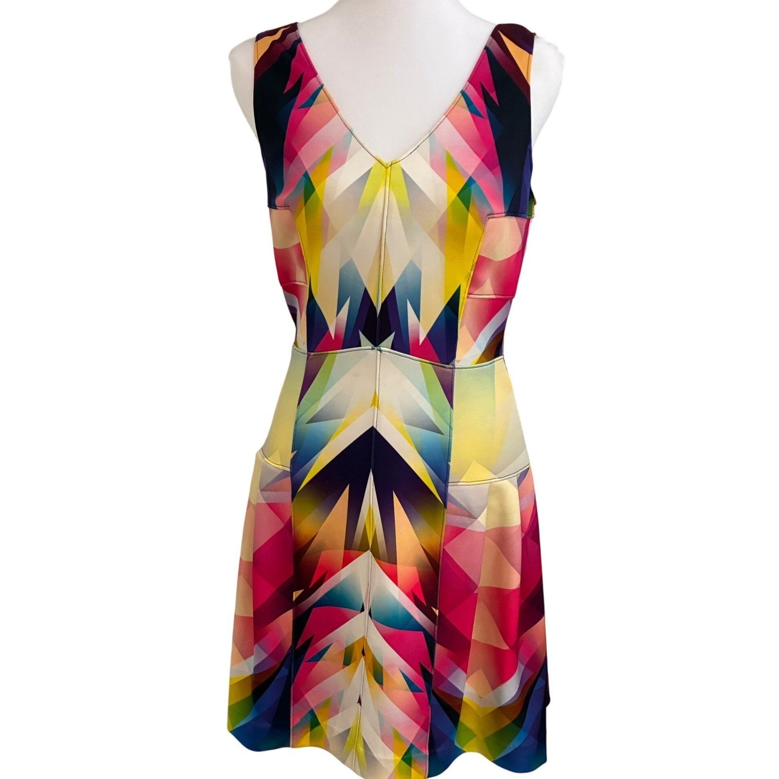 Nicole Miller Artelier Geometric Kaleidoscope Cutout Back Dress BQ10008 Size 6