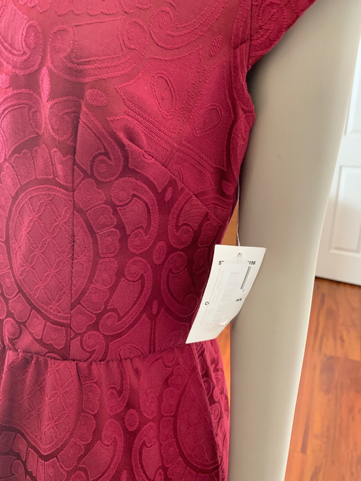 B. Darlin Wine With Black Dress Juniors Size 11-12 NWT