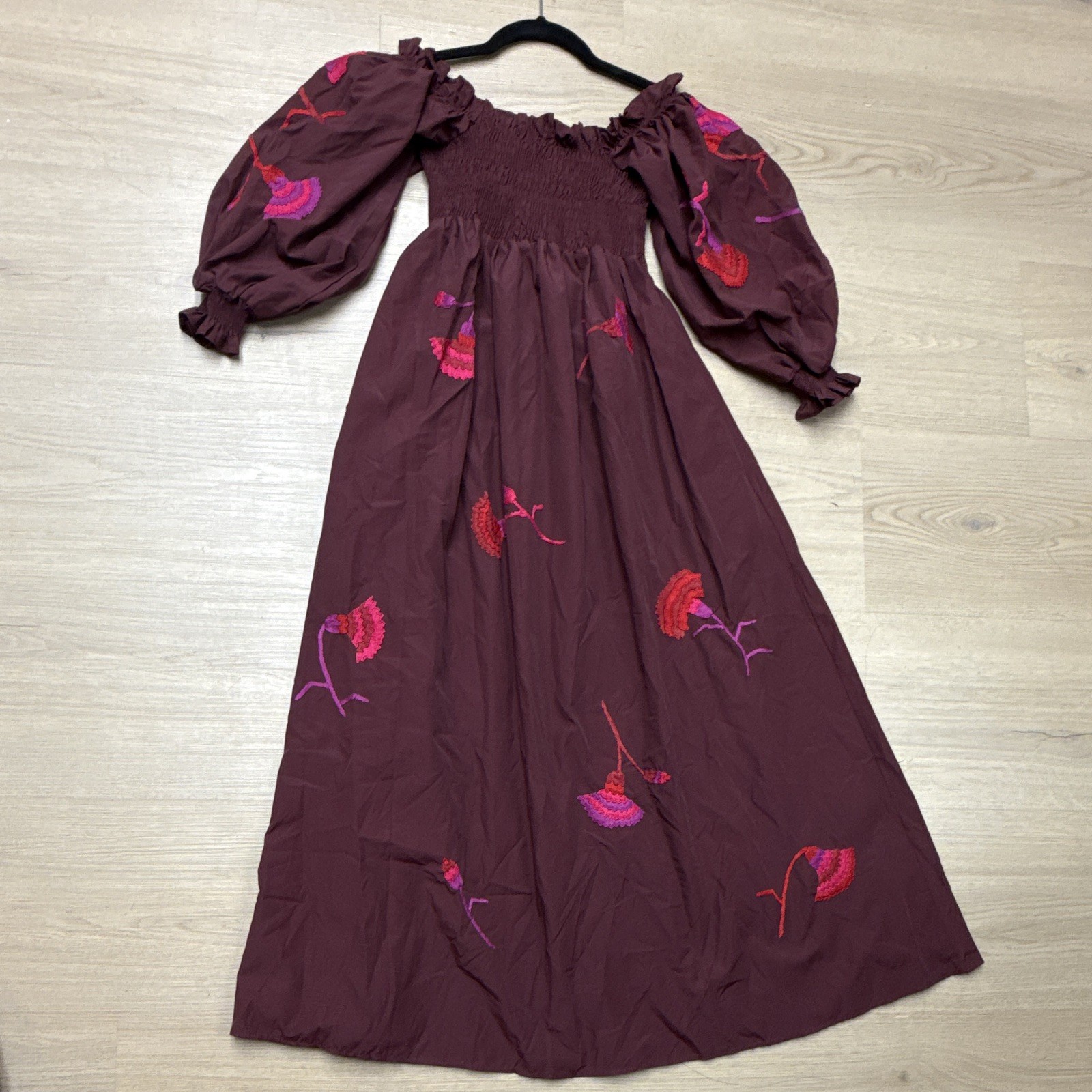Women’s S Burgundy/Pink/Purple Floral Embroidered Smocked Mi Golondrina