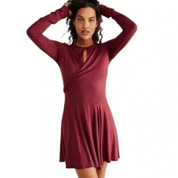 Free People Beach Vance Wrap Long Sleeve Mini – Bordeaux NWOT Size M