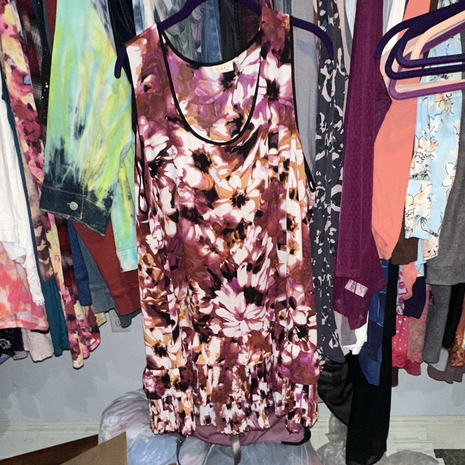 LOGO by Lori Goldstein Plus 28 Purple Floral Sleeveless Round Neck Ruffle Hem