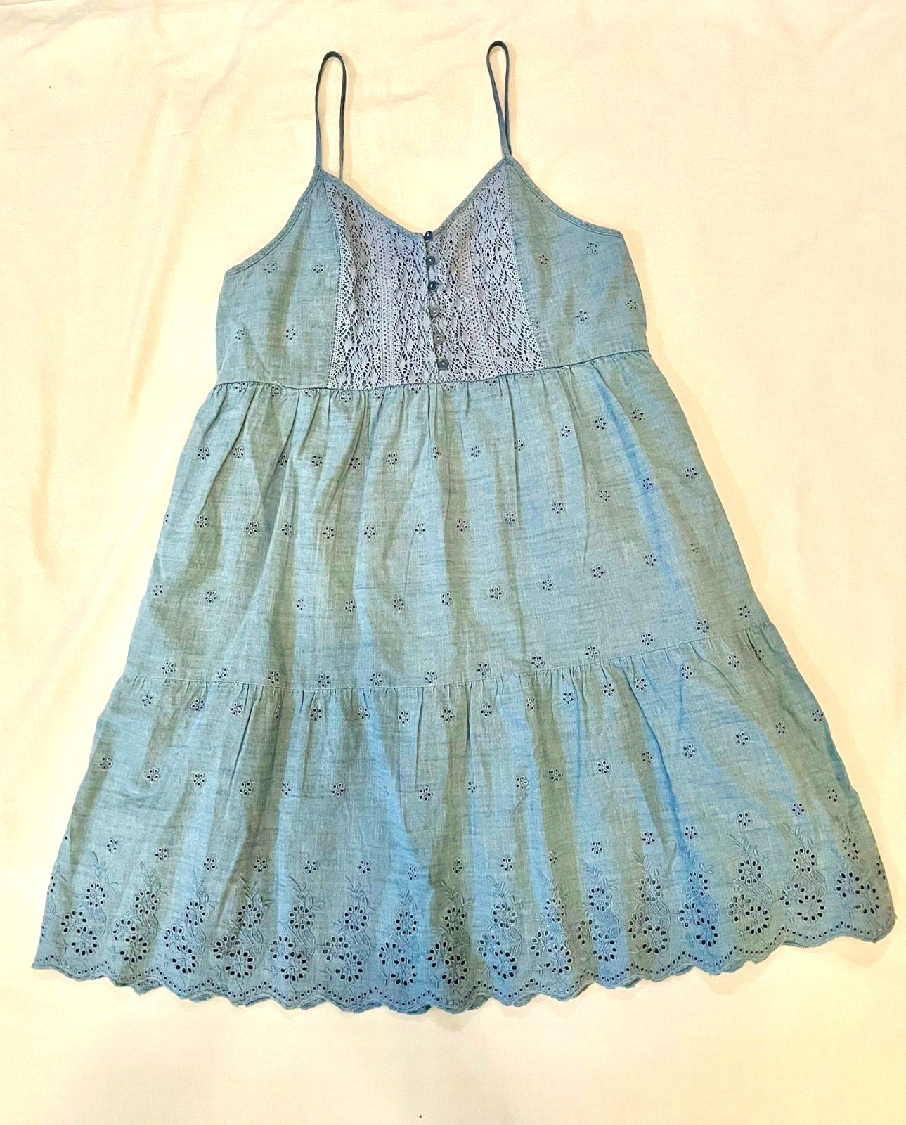 Levi’s Blue Chambray Cora Eyelet Embroidered Babydoll Silhouette Size Small NWT