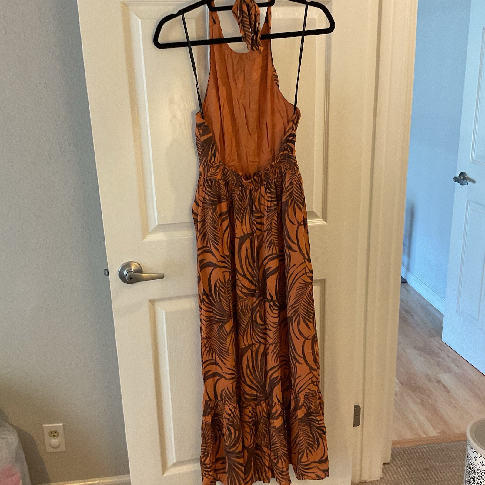 Minkpink Finley Maxi Adjustable Halter Open Back Dress Pockets Summer Small Nwt