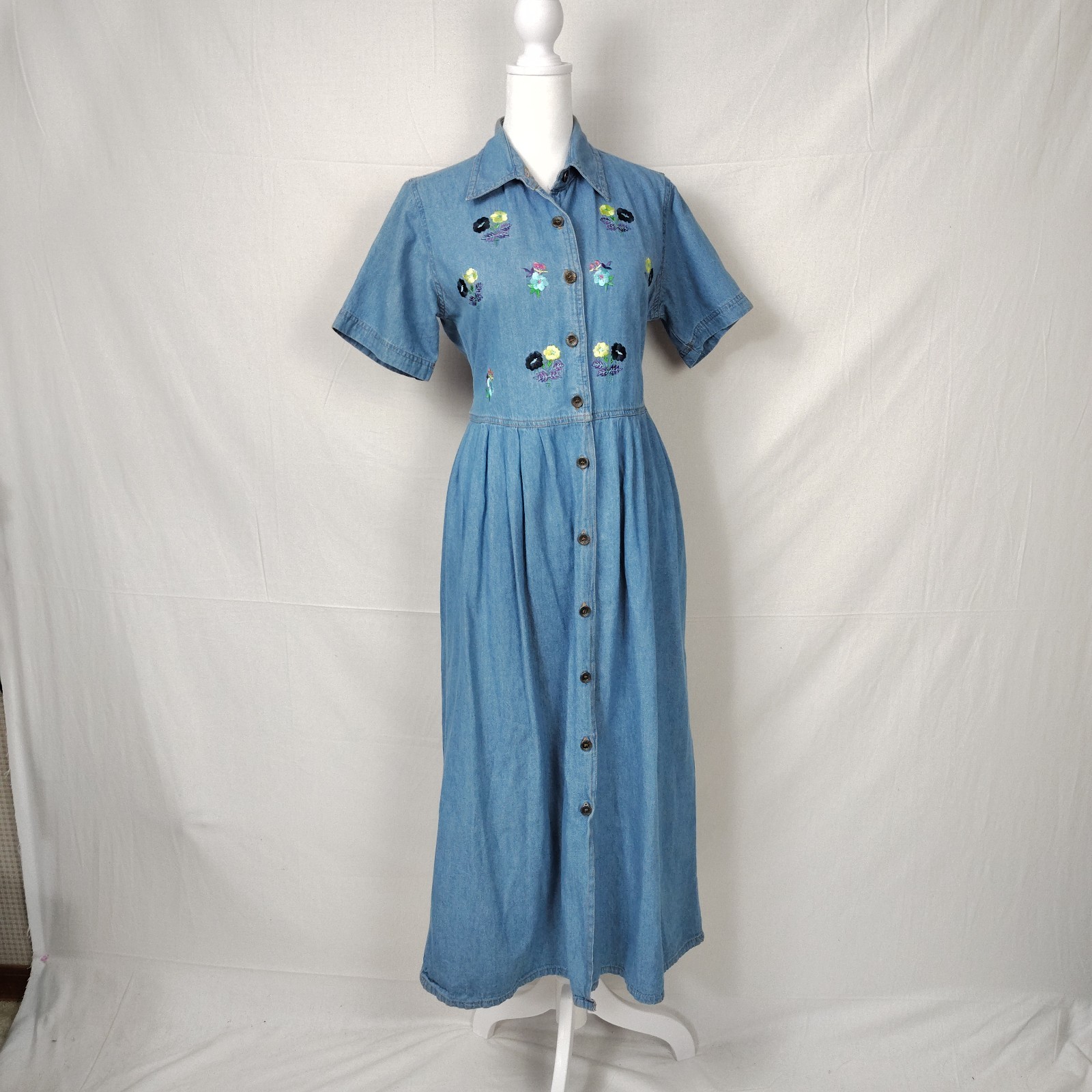 Vintage G.S. DENIMS Floral Embroidered Button Front Denim Dress WOMEN’S Small