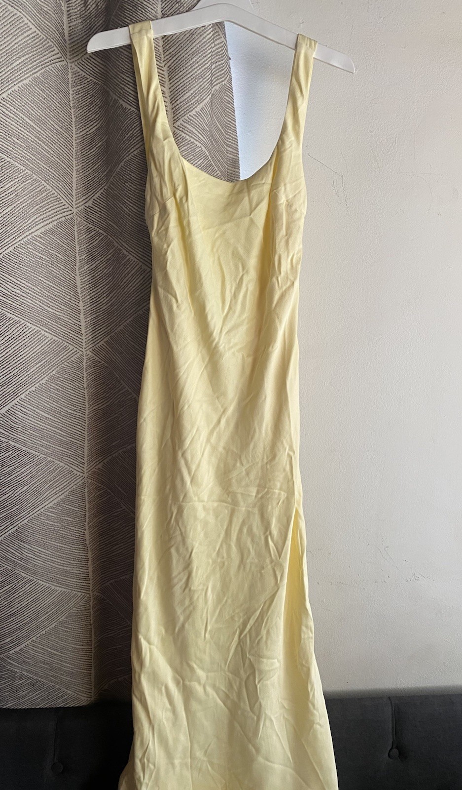 MESHKI Butter Yellow Satin Low-Cut Back Sleeveless Maxi Dress Size XS NWT