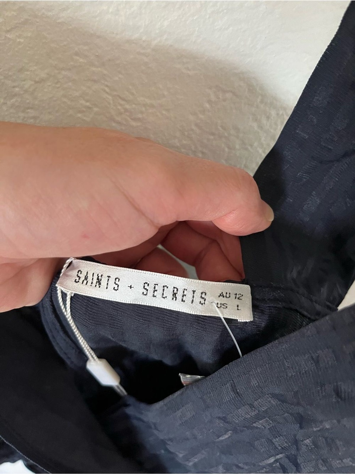 Saints + Secrets Women’s Large Navy Tie Dress NWT