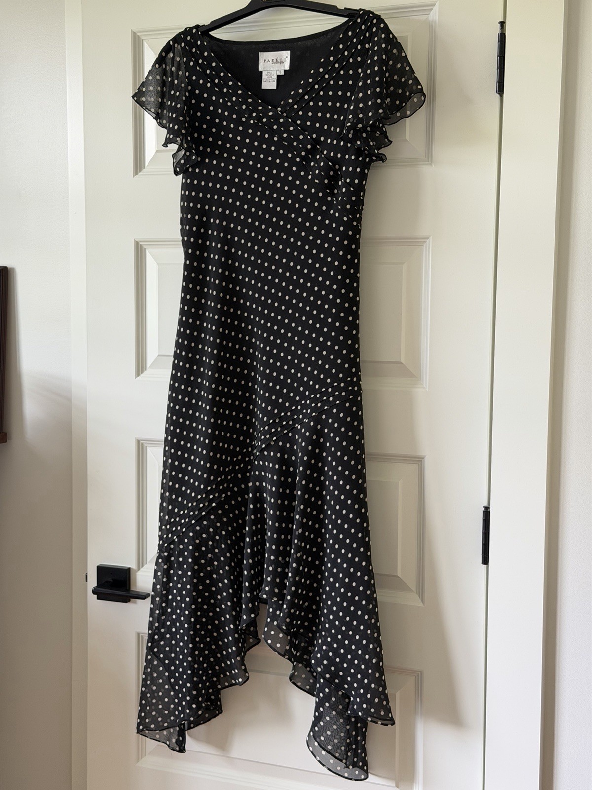 Papell Botique new without tags black color 100% silk dress Size US- 6