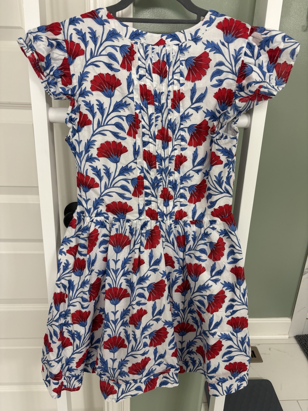 Vineyard Vines White Red Blue Floral V-Neck Ruffle Smocked Mini Dress XXS