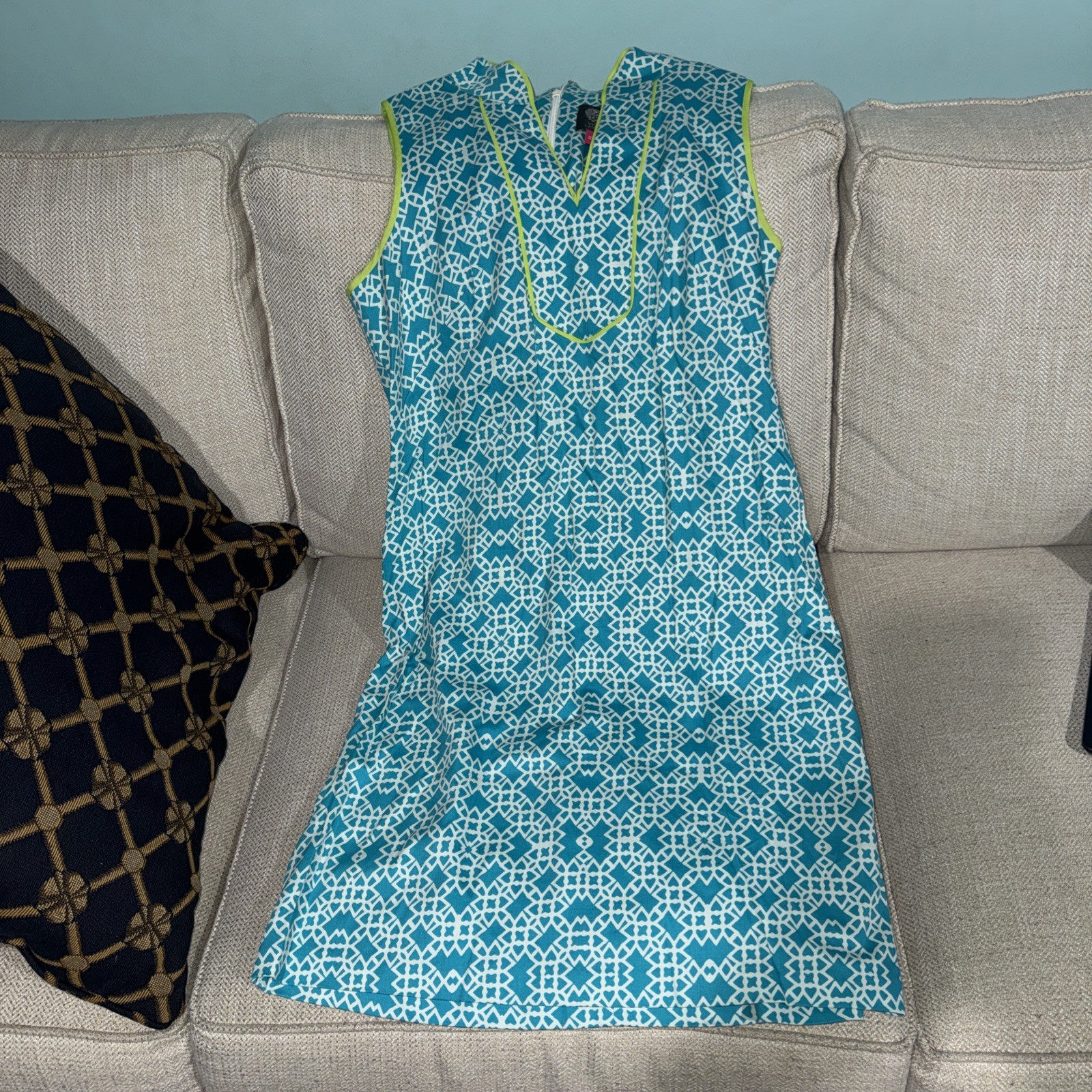Vince Camuto Dress Womens 8 Sleeveless Teal White Vneck Geometric Sheath Midi
