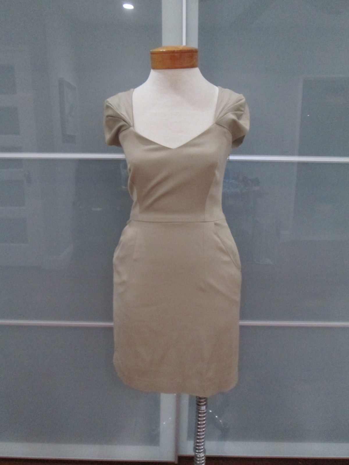 COOP Barneys New York V-Neck Cap Sleeve Camel Pencil Dress Size 2