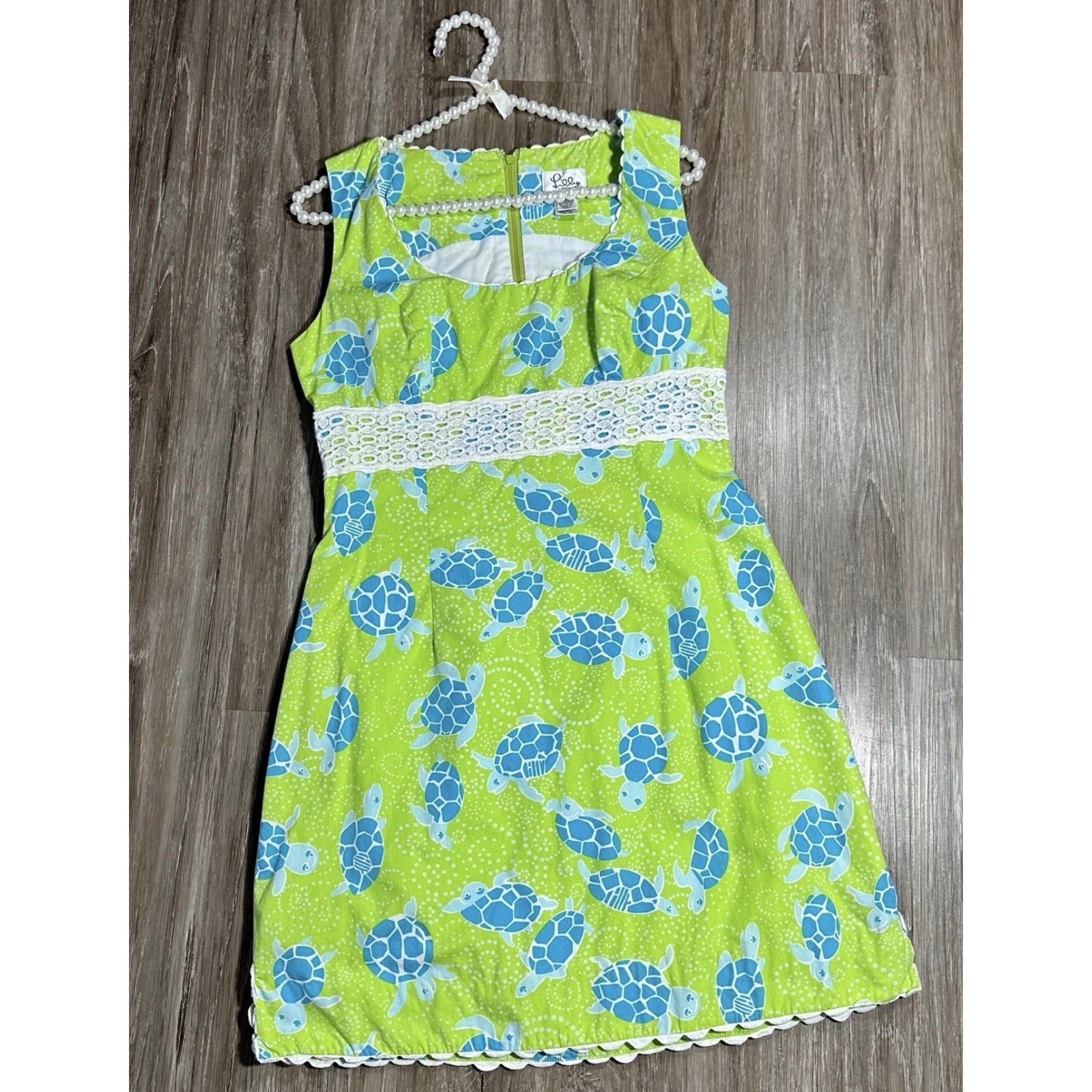 Lilly Pulitzer Dress Sea Turtle Print Lace Trim Details Size 8 Cotton Vintage