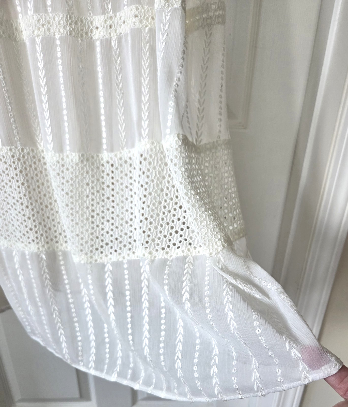 TAYLOR Ivory Embroidered Eyelet Maxi Dress Tiered Sleeveless Romantic Size 8 NWT