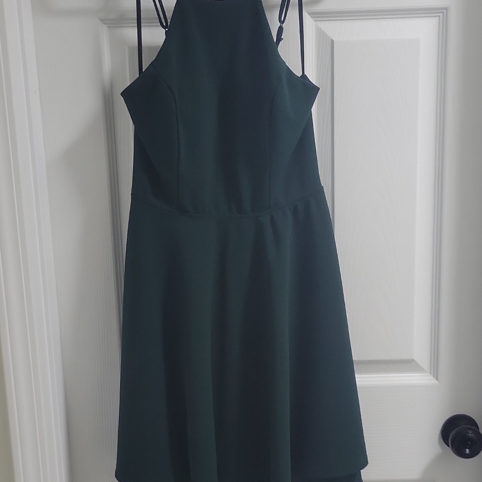 B. Darlin Green Halter Strappy Back Fit & Flare A-Line Zip Dress Juniors 11-12
