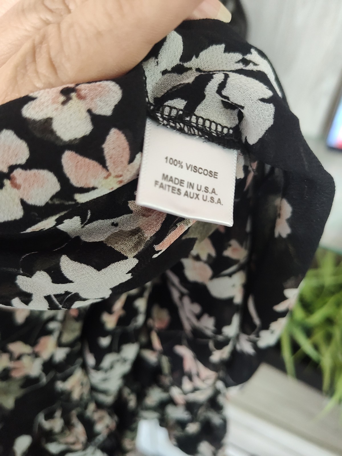 MISA Los Angeles Floral Chiffon Ruffle V-Neck Long Sleeve Romper Sz M