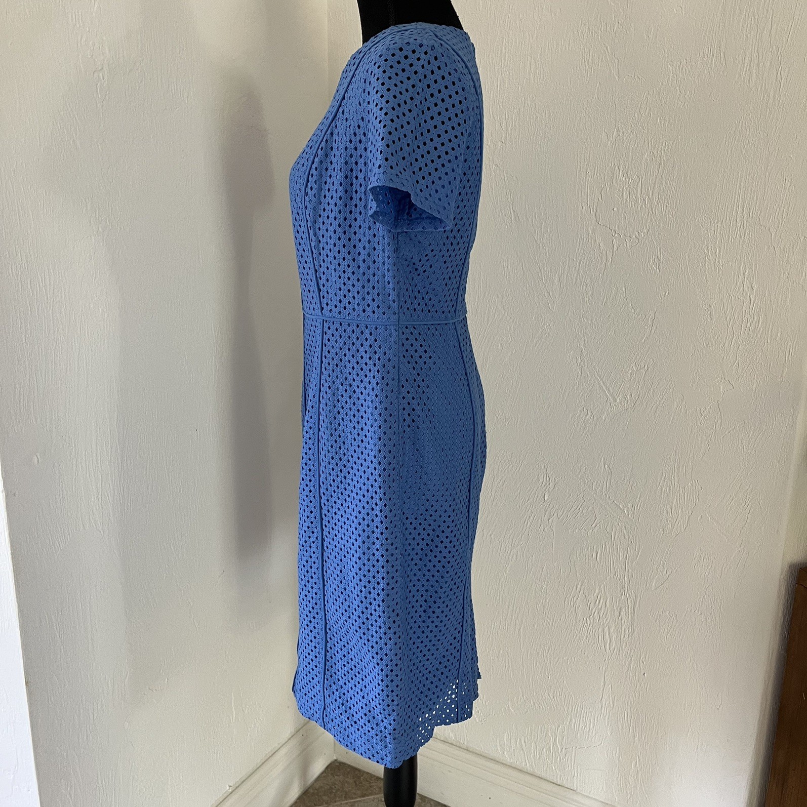 Talbots Shift Sheath Dress Periwinkle Blue 6 Laser Cut Lined Office Garden Guest