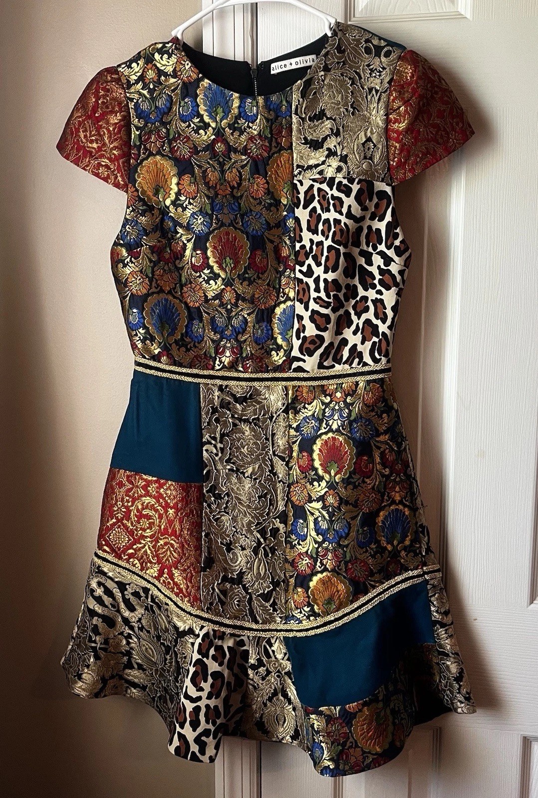 Alice + Olivia Rapunzel Patchwork Fit & Flare Mini Dress. Women’s 4. EUC