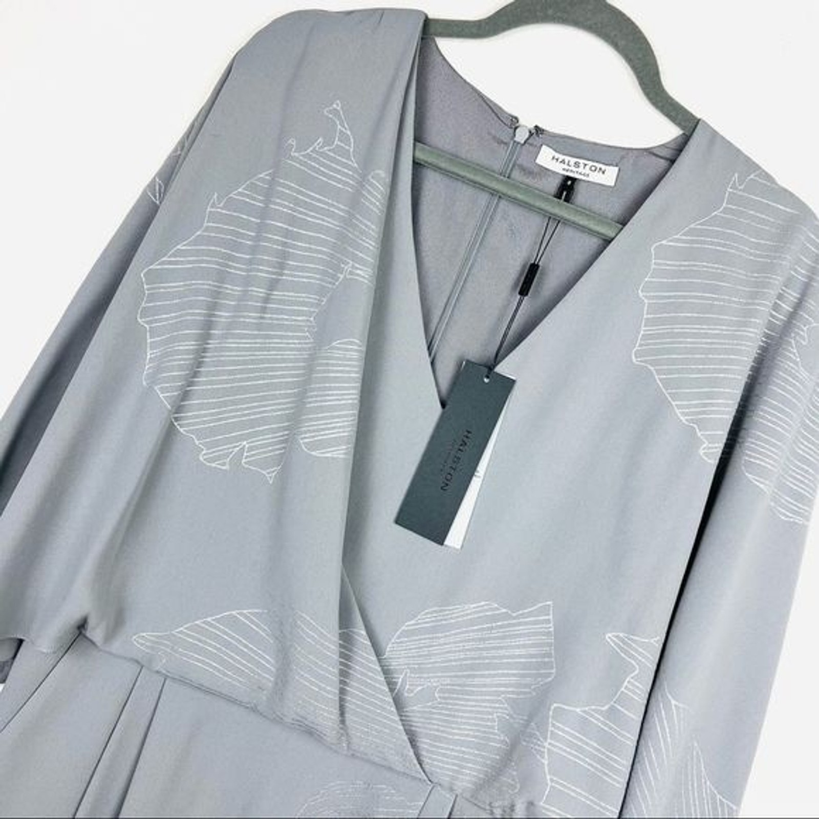 Halston Heritage grey metallic kimono sleeve mini dress pockets size 8 MSRP $375