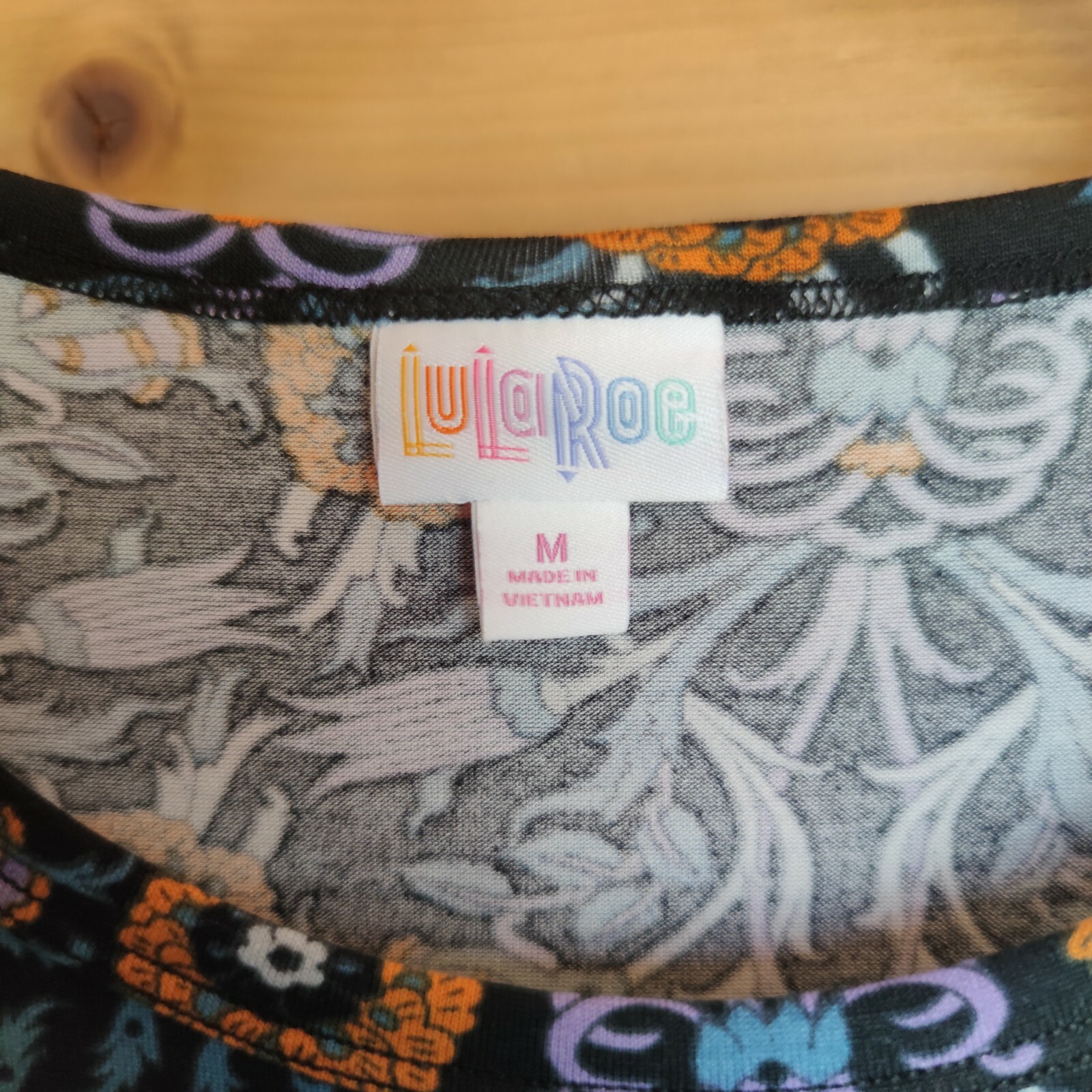Lularoe NWT Julia Body Con Form Fitting Stretch Dress Floral Geo Knee Sz Medium