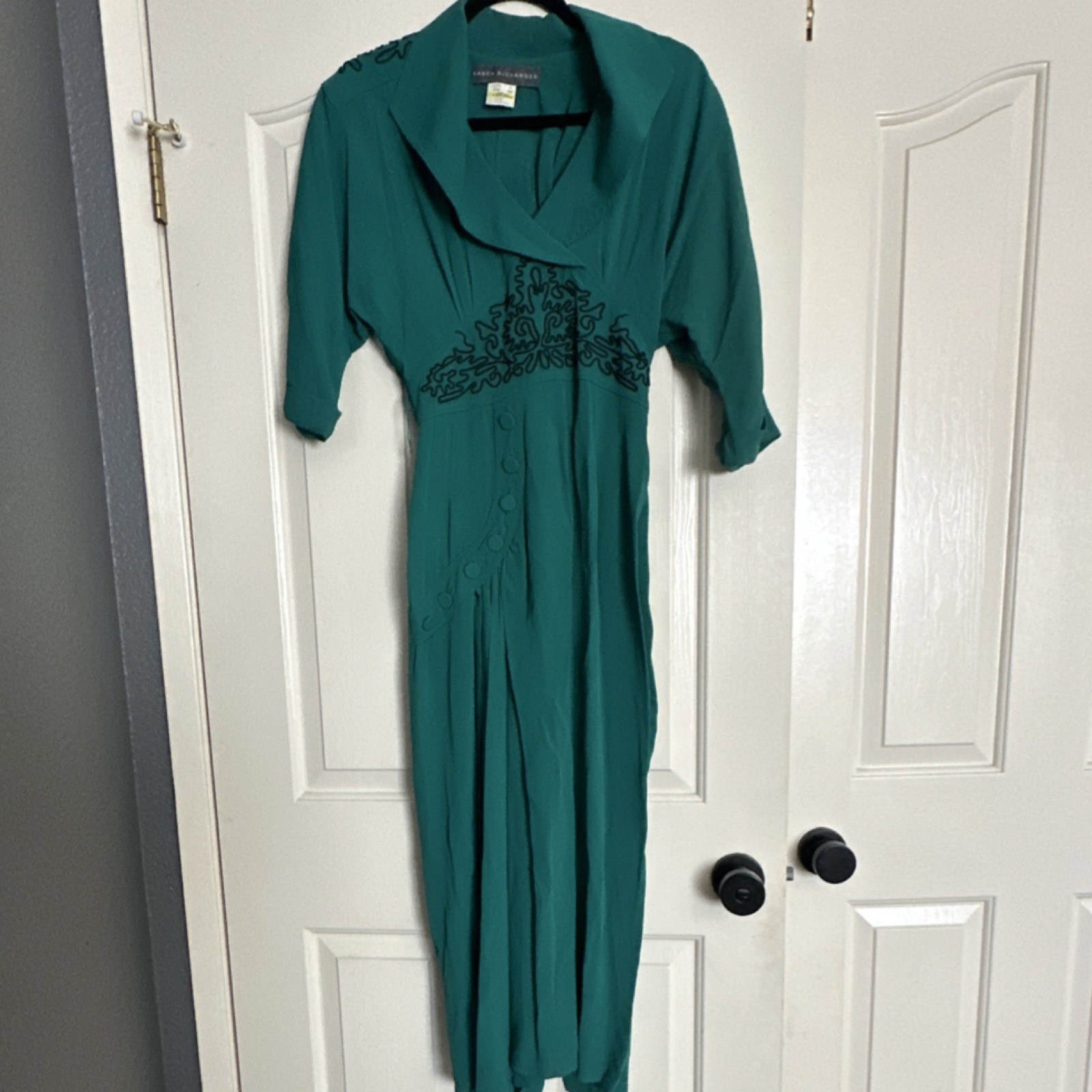 Karen Alexander VINTAGE Green Crepe Embroidered Button Pleated Maxi Dress 4