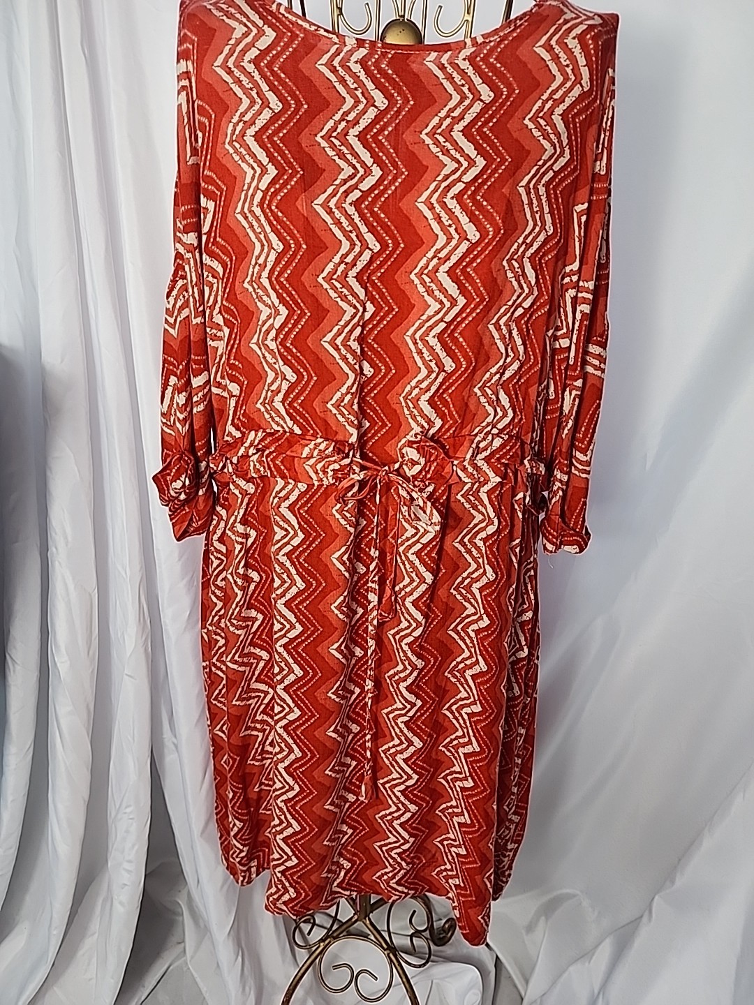 Drawstring Waist 3/4 Cuff Sleeves Key Hole Back With Button Close