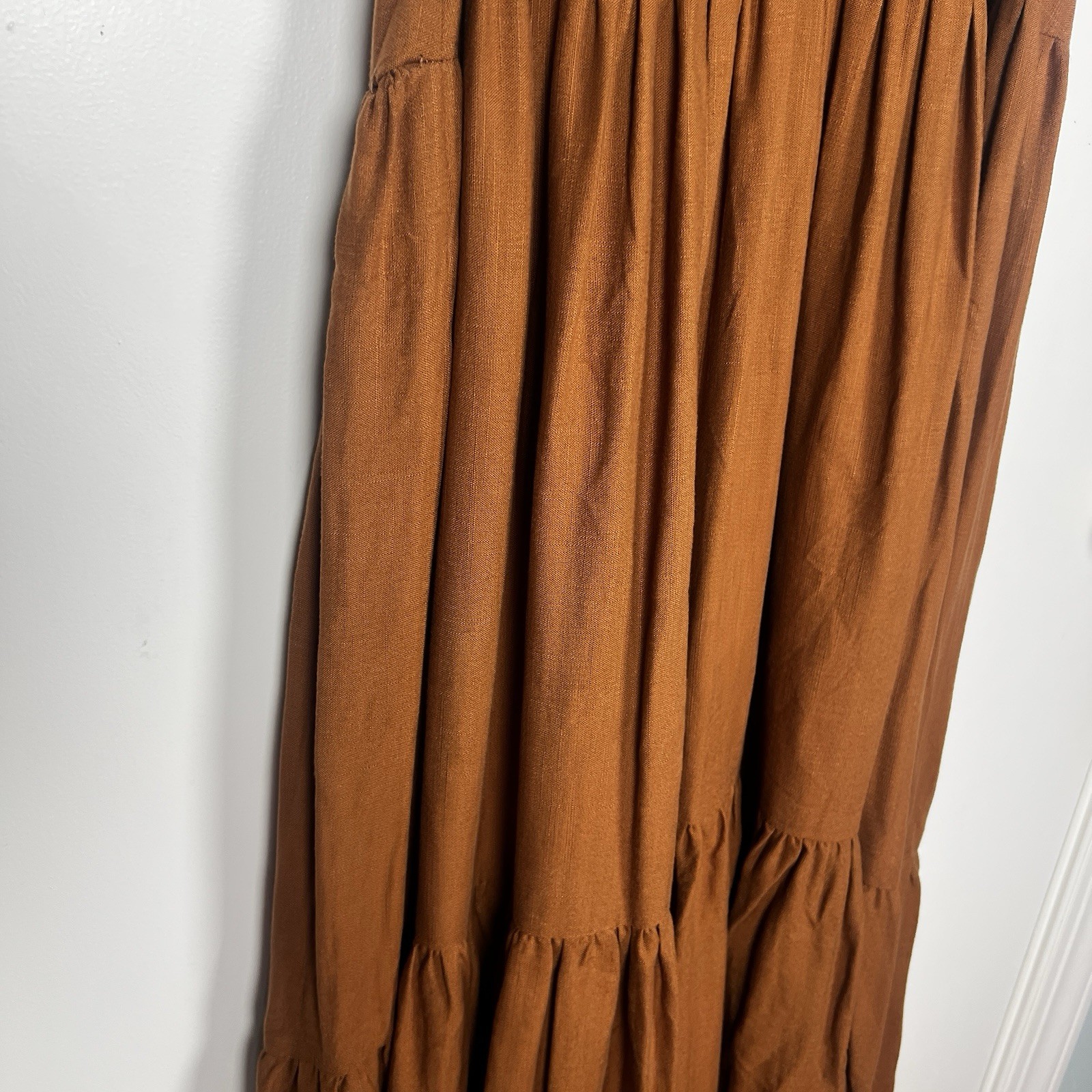 Black Halo Size M Amia Sleeveless Tiered Linen Carmel High Low Maxi Dress NWOT