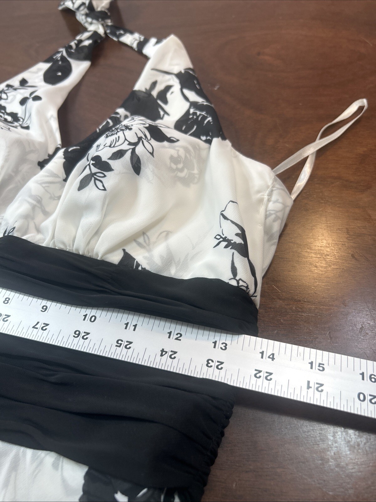 WHBM White Black Floral Print Halter A-line Dress Size 4 Lined Hidden back Zip
