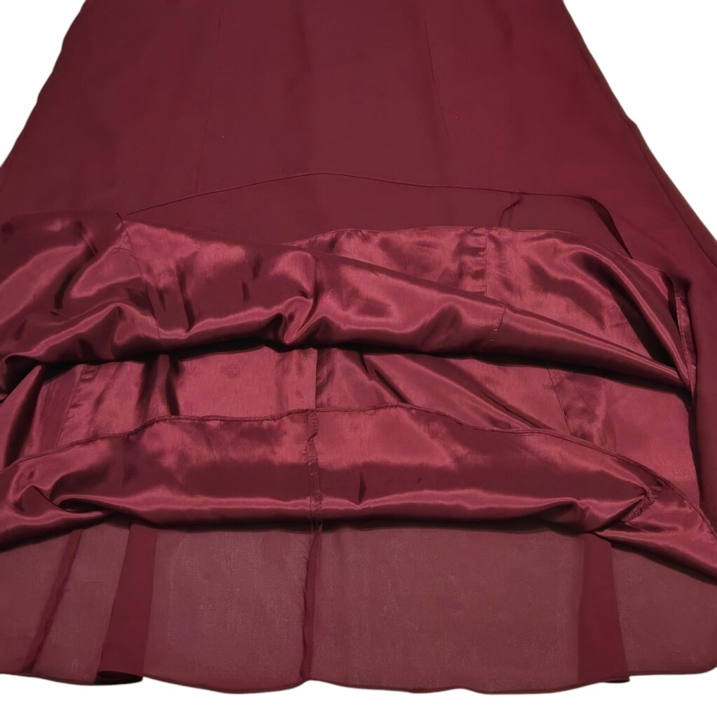 DOLLAR Elegant Burgundy Women’s Spaghetti Strap Flower Detail Formal Dress 18W